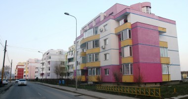 Stire din Economie : S-a lansat procedura de cumpărare a locuințelor pentru tineri, destinate închirierii, prin programul "Prima Casă"