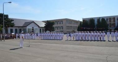 Galerie FOTO. Studenții promoției 2014 de la ANMB și-au luat la revedere de la profesori - 3