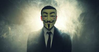 Stire din Actualitate : Hackerii Anonymous au spart peste 5.000 de conturi ale teroriștilor