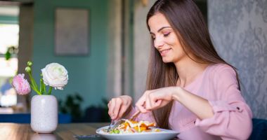 Stire din Sănătate : Anorexia este o tulburare gravă de alimentație, nu o metodă de slăbit