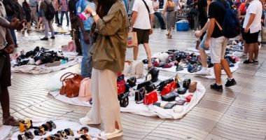 Stire din Social : Atenţie la ce comandaţi online! ANPC avertizează în legătură cu pericolul provocat de produsele contrafăcute
