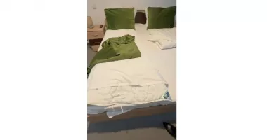 Stire din Social : Hotel Dobrogea, închis temporar pentru turiști din cauza condițiilor insalubre și deficiențelor majore