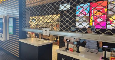Restaurantul McDonalds City Park, închis de inspectorii de la Protecția Consumatorului - 2