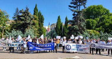 Durere la Autoritatea Navală Română. "Avem salarii de mizerie, vă imaginaţi ce pensii vom avea?" - 2