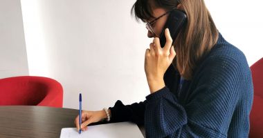 Stire din Economie : Aproape 500 de români au sunat să afle amănunte despre liberalizarea pieţei energiei