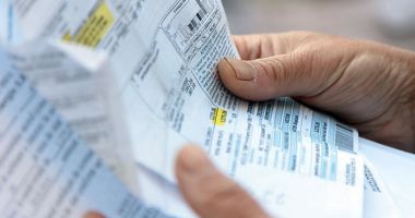 Stire din Economie : ANRE va controla furnizorii de energie dacă au aplicat reducerile promise