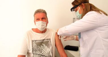 Stire din Sănătate : Nu confundaţi scăderea nivelului de anticorpi cu lipsa protecţiei!