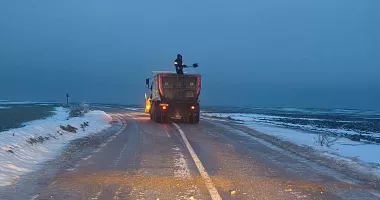 Drumuri înghețate, cu riscuri pentru șoferi. Adaptați viteza, nu e de glumă! - 2