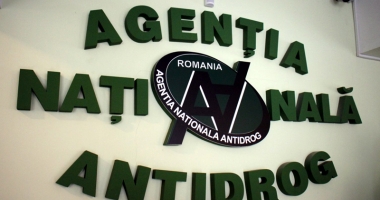 Stire din Social : Medici școlari din Constanța,  instruiți cu privire la problematica drogurilor