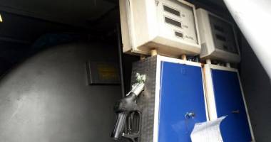 Antifrauda a destructurat un lanț de 40 de firme fantomă ale mafiei petrolului - 3