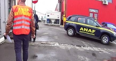 Stire din Economie : Antifrauda a descoperit o evaziune fiscală de peste 4,5 milioane lei