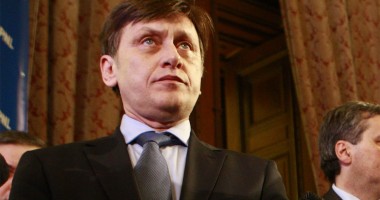 Stire din Politică-Administrație : Antonescu: Episodul Roșca Stănescu e încheiat. L-am asigurat pe Ponta că are sprijinul nostru