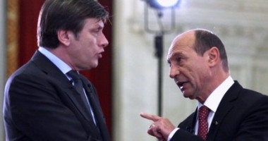 Stire din Politică-Administrație : Crin Antonescu către Traian Băsescu: "Dacă nu veți fi demis la referendum, mă retrag definitiv din viața politică"