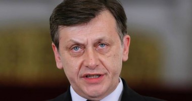 Stire din Politică-Administrație : Crin Antonescu: "Sunt solidar cu Gigi Becali"