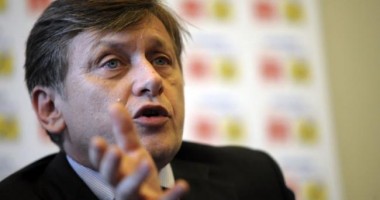 Stire din Politică-Administrație : Crin Antonescu, declarații de presă: USL NU MAI EXISTĂ!