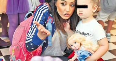 Stire din Monden : Fetița Antoniei calcă pe urmele cântăreței