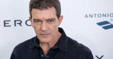 Stire din Actualitate : Antonio Banderas anunță că e infectat cu coronavirus chiar de ziua lui