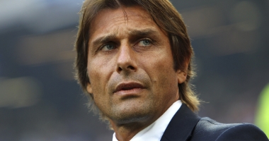 Stire din Sport : Chelsea are un nou antrenor. Antonio Conte a semnat un contract pe 3 ani