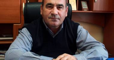 Stire din Politică-Administrație : "Sistemul eolian din comuna Adamclisi va fi dat în folosință până la 1 iunie"