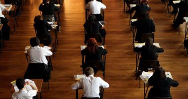 Stire din Cultură-Educație : "Antrenament" pentru examenul Cambridge, la Liceul Călinescu