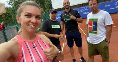 Stire din Sport : Antrenamentul Simonei Halep, întrerupt de ploaie