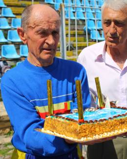 Antrenorul emerit Ioan Veliciu, sărbătorit cu fast pe pista de atletism - 10