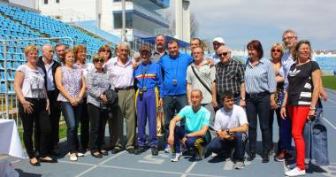 Antrenorul emerit Ioan Veliciu, sărbătorit cu fast pe pista de atletism - 7