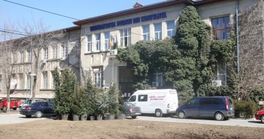 Stire din Cultură-Educație : S-au amânat alegerile la Universitatea "Ovidius" din Constanța