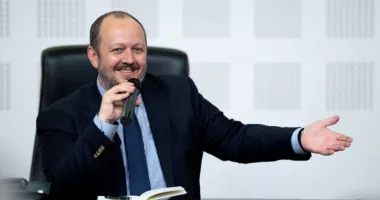 Guvernul Tomac pierde un nume-cheie! Papahagi nu mai vrea la Cultură