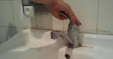 Stire din Social : Atenție, se oprește apa în localitatea Castelu!
