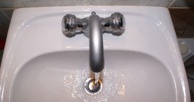 Stire din Social : Avarie RAJA. Localitățile Murfatlar și Poarta Albă, fără apă potabilă