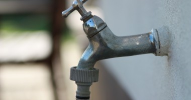 Stire din Social : Lucrări RAJA. 19 ore fără apă rece în localitatea Cobadin
