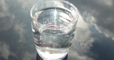 Stire din Sănătate : Apa cu argint coloidal, mai bună decât orice medicament