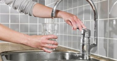 Restaurantele, obligate să ofere clienților, gratuit, apă de la robinet
