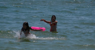 Stire din Sănătate : Cât de bună pentru îmbăiere este apa de la Mangalia