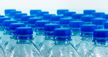 Guvernul a aprobat refacerea stocului de apă minerală în rezerva de stat