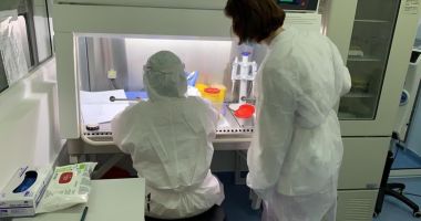 Stire din Social : Aparat modern, care triplează capacitatea de testare, donat către DSP Constanţa