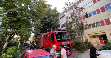 Constanța. Incendiu devastator pe strada BP Hasdeu - 3