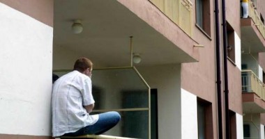 Stire din Economie : Dobrogenii nu mai au bani pentru construcția de case