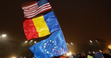 Stire din Actualitate : Apel al unor membri ai Academiei Române: „Îndemnăm cetăţenii să voteze raţional, alegând calea europeană”.