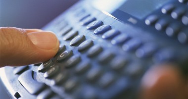 Stire din Sănătate : Surdomuții români vor să fie înțeleși când cer ajutor la 112