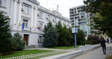 Stire din Eveniment : Peste 61.000 de solicitări la 112, pentru polițiști