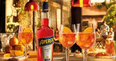 Stire din Actual : Uite cum să prepari un cocktail de vară cu Aperol!