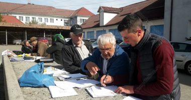 Stire din Economie : APIA are program de lucru și pe data de 1 mai