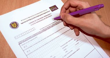 Stire din Economie : Cererile fermierilor se primesc la APIA până la data de 3 septembrie