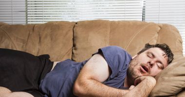 Stire din Sănătate : Exerciţiile fizice, de folos în combaterea apneei în somn