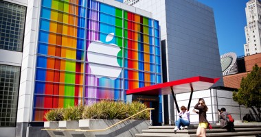 Stire din Actualitate : Rețeaua Apple, atacată de hackerii care au vizat Facebook