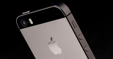 Stire din Actualitate : Apple începe producția telefonului iPhone 6 în luna mai