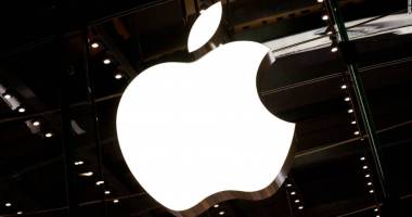 Stire din Tehnologie : Apple a înregistrat trei domenii web care alimentează zvonurile despre o viitoare mașină "iCar"