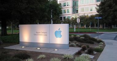 New York Post: Apple, interesată de achiziționarea Time Warner